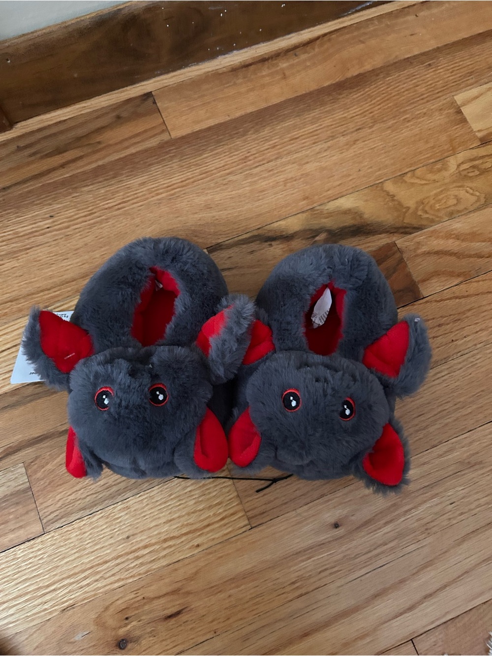 Plush Gray and Red Bat Slippers for Small Pets - Cozy Indoor Footwear